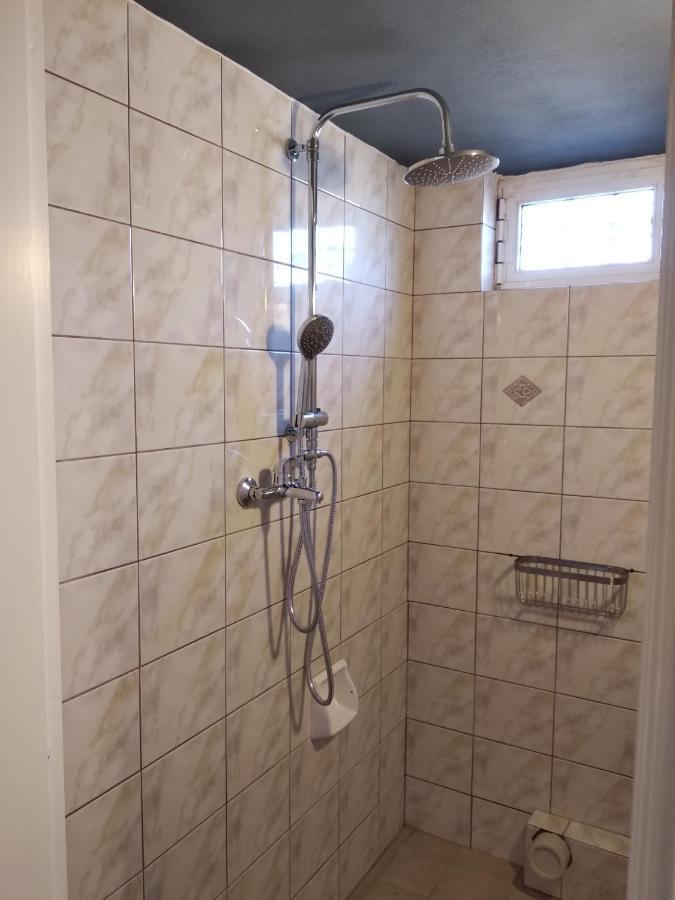 Alternative Country House 10 Minutes From Athens Airport Луца Экстерьер фото