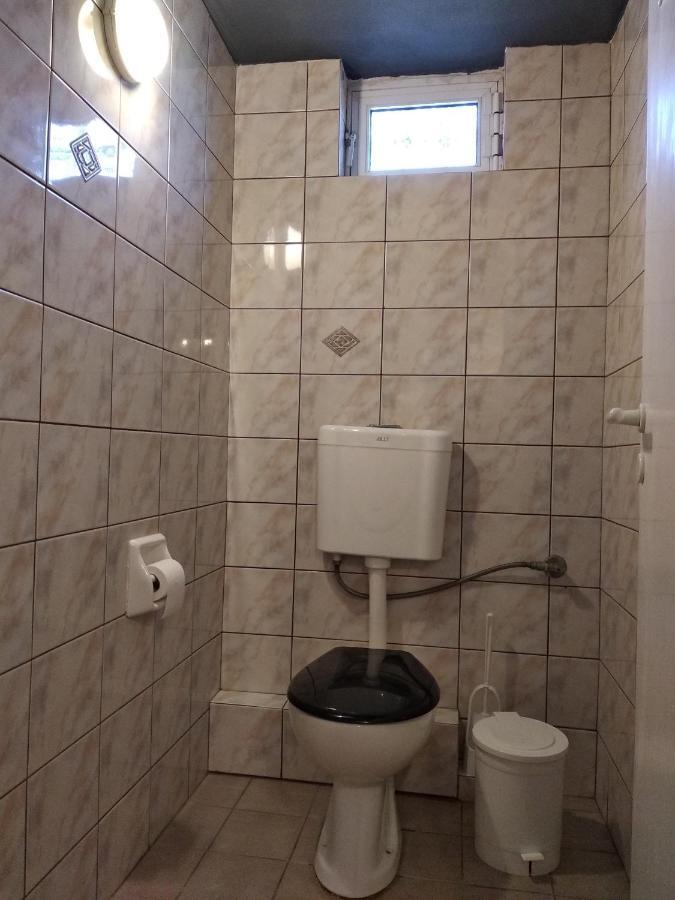 Alternative Country House 10 Minutes From Athens Airport Луца Экстерьер фото